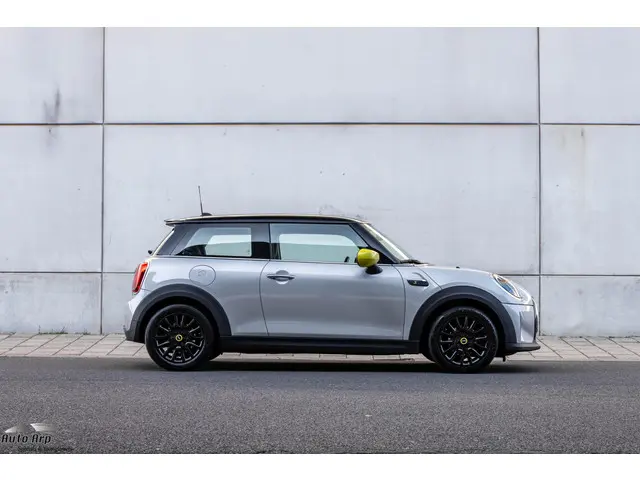 MINI Electric 3