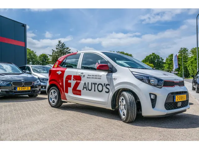 Ford Focus 2.0 ST 2017 Benzine 27