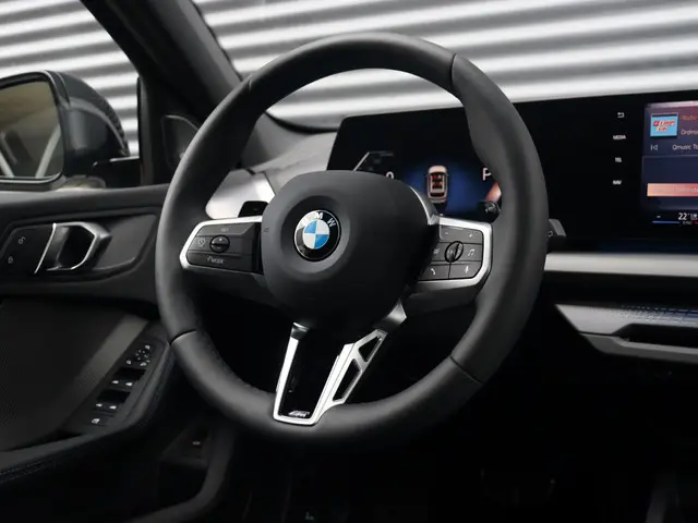 BMW 1 Serie 5-deurs 120 2025 Benzine 32