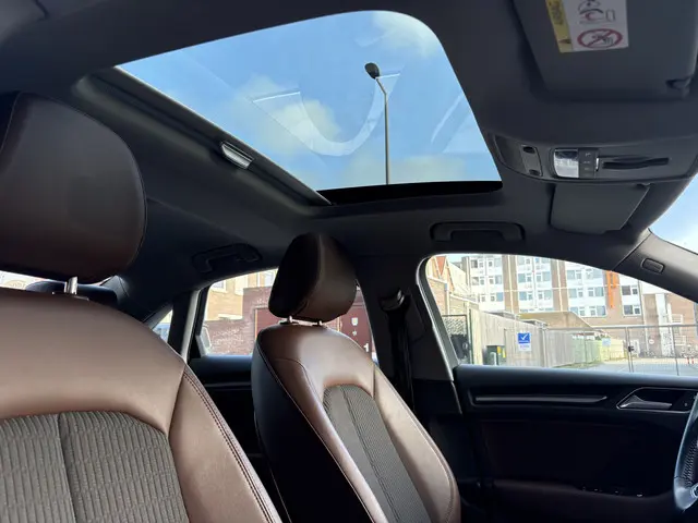 Audi A3 Limousine 35 TFSI CoD Design 2018 Benzine 11