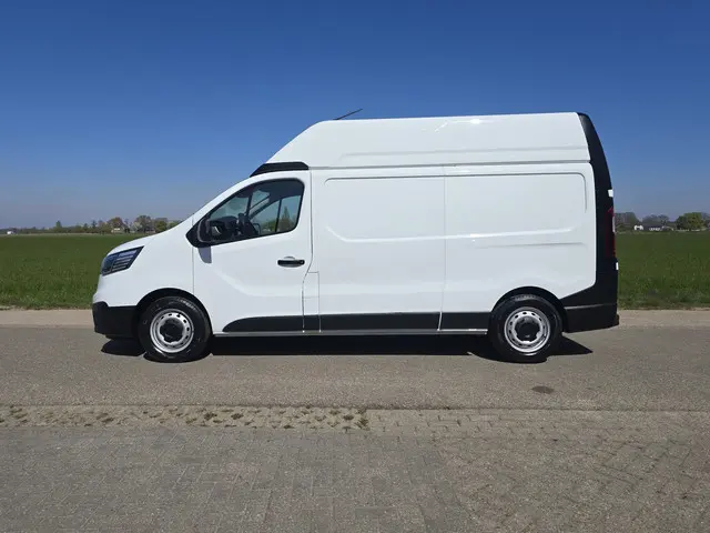 Renault Trafic 2.0 dCi 150 T29 L2 H2 Comfort 2022 Diesel 2