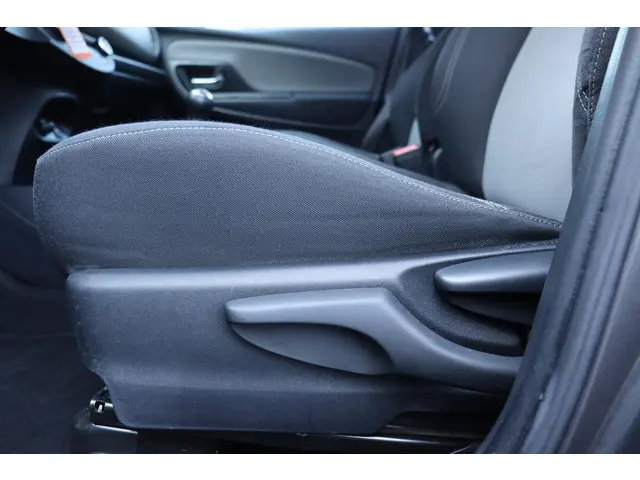 Toyota Yaris 1.0 VVT-i Aspiration, Trekhaak 2017 Benzine 33