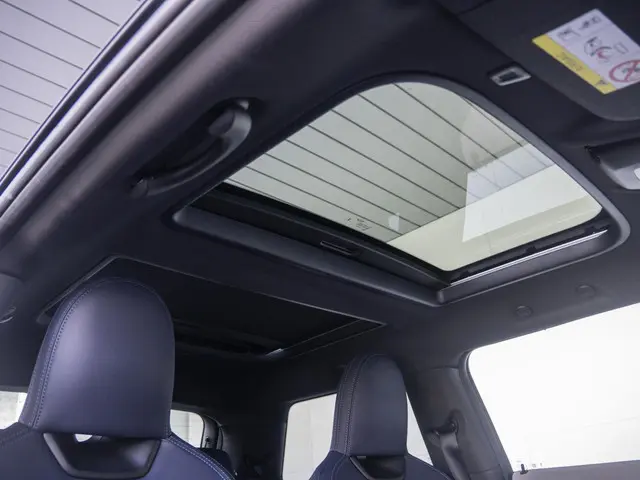 MINI 3-Deurs C 2024 Benzine 32