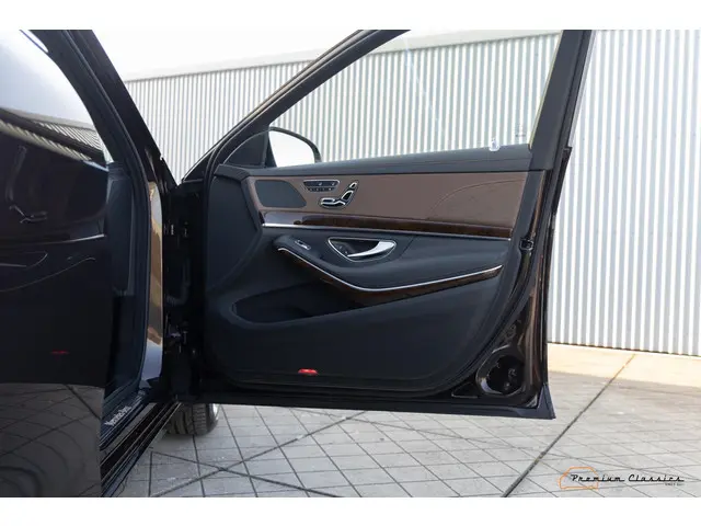 Mercedes-Benz S-Klasse 500 Maybach 2015 Benzine 47