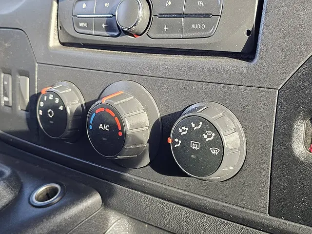 Renault Master 2.3 2018 Diesel 10