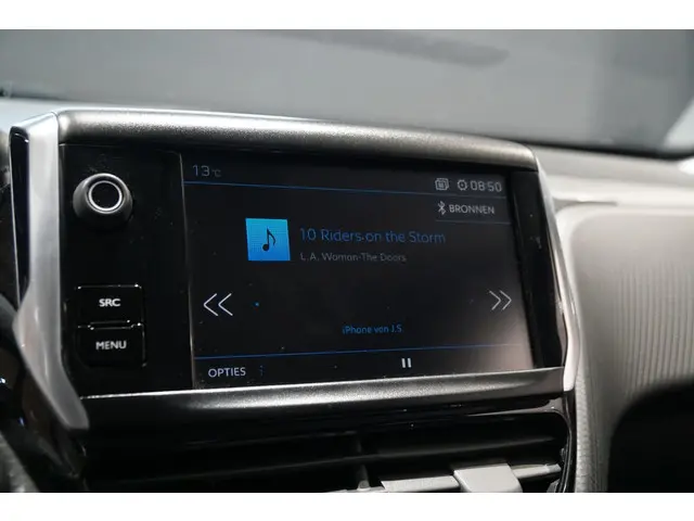 Peugeot 2008 1.2 PureTech Allure 2018 Benzine 16