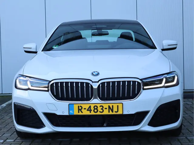 BMW 5 Serie 545e xDrive 2022 Hybride Benzine 7