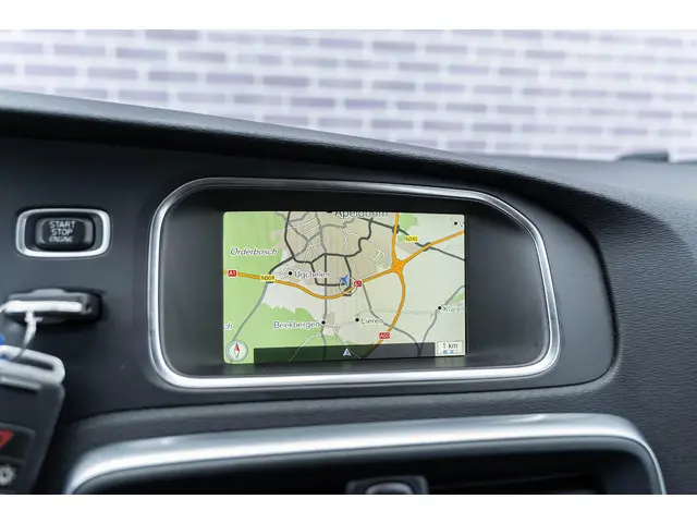 Volvo V40 T3 Momentum Automaat 2015 Benzine 8