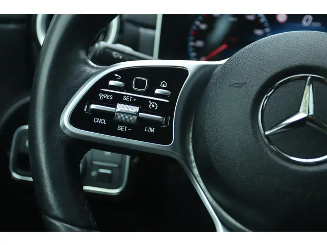 Mercedes-Benz A-Klasse 180 PREMIUM PLUS 2020 Benzine 20