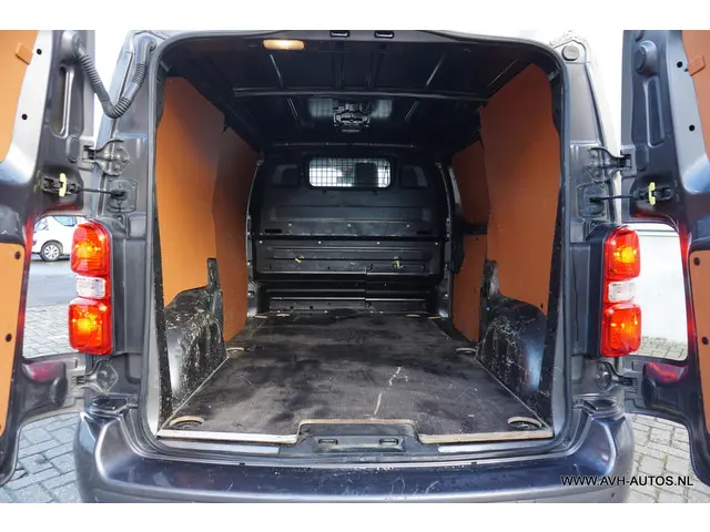 Citroën Jumpy 2.0 BlueHDI 180 M Club Automaat 2019 Diesel 7