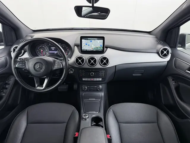 Mercedes-Benz B-Klasse 180 CDI Urban 2015 Diesel 17