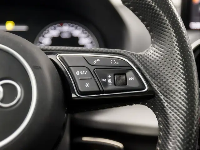 Audi Q2 1.4 TFSI S-Line Sport 2018 Benzine 21