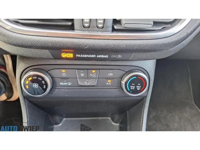 Ford Fiesta 1.1 Navi/Airco/Cruise 2017 Benzine 9
