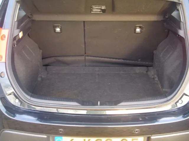 Toyota Auris 1.3 Comfort / NAP / PDC 2013 Benzine 15