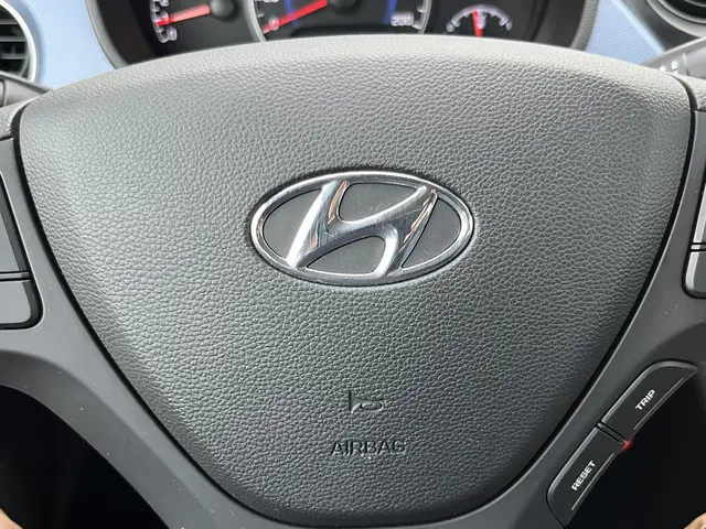 Hyundai i10 1.0i i-Motion Comfort 2015 Benzine 41