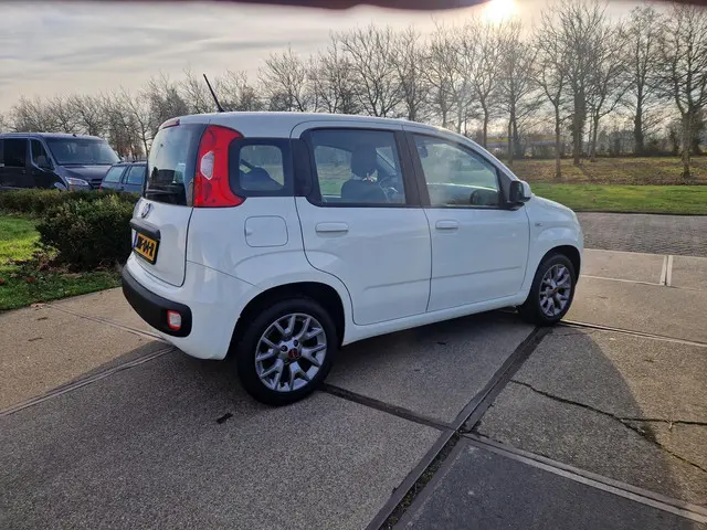 Fiat Panda 1.2 Lounge 2020 Benzine 4