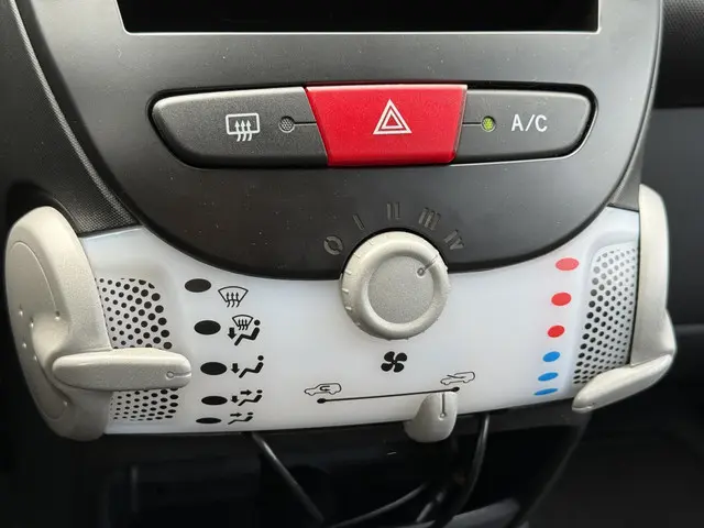 Toyota Aygo 1.0 VVT-i Comfort 2012 Benzine 14