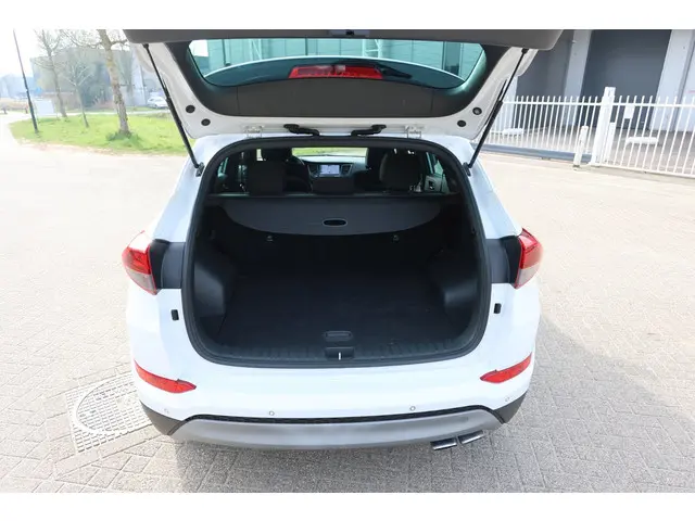 Hyundai Tucson 1.6 T-GDi Comfort 4WD 2018 Benzine 14