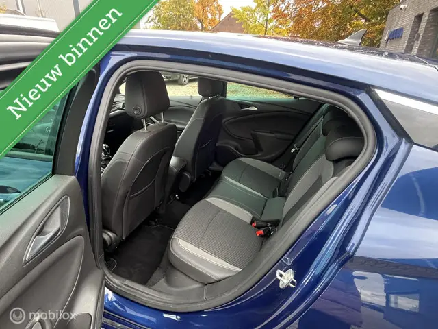 Opel Astra 1.2 Business Elegance | Trekhaak 2021 Benzine 15