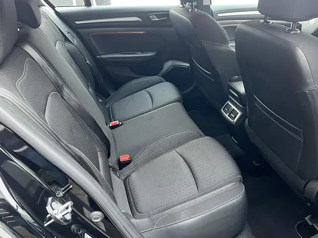 Renault Mégane Estate 1.3 TCe Limited 2019 Benzine 10