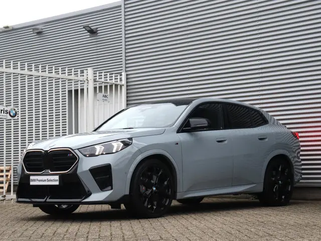 BMW X2 M35i xDrive 2025 Benzine 34
