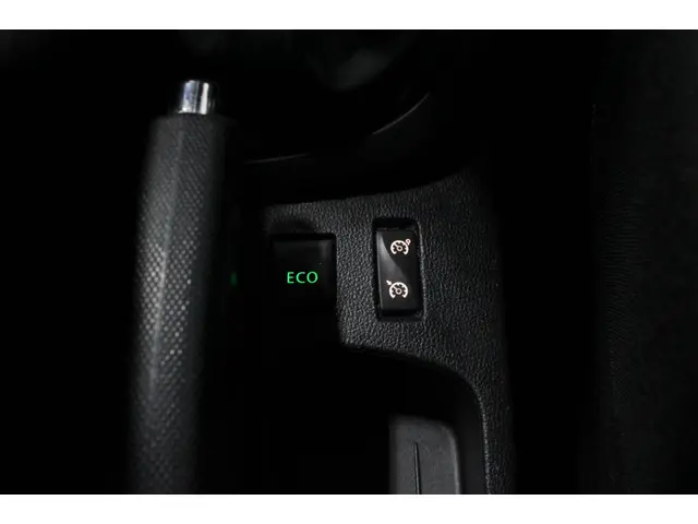 Renault Captur 0.9 TCe Limited 2016 Benzine 24
