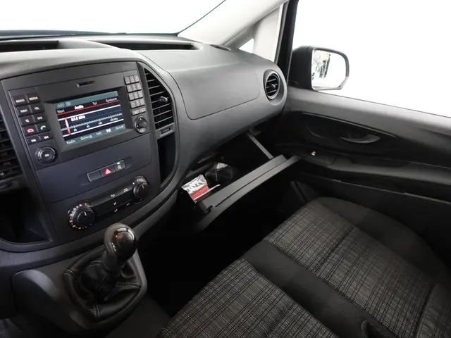 Mercedes-Benz Vito Lang 2021 Diesel 23