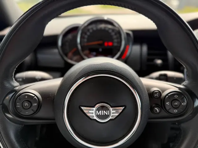 MINI Cooper Cabrio Mini 1.5 Business 2018 Benzine 21