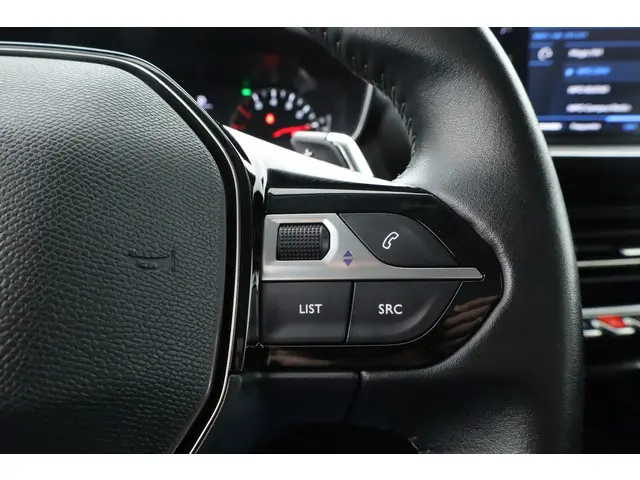 Peugeot 208 1.2 PureTech Active - Automaat 2022 Benzine 16