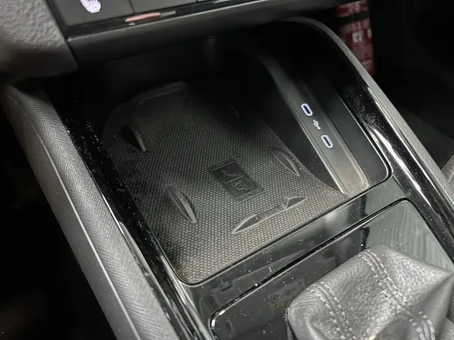 Škoda Kamiq 1.0 TSI Business Edition 2020 Benzine 36