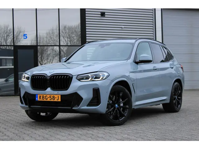 BMW X3 xDrive30e m Sport 2022 Hybride Benzine 4