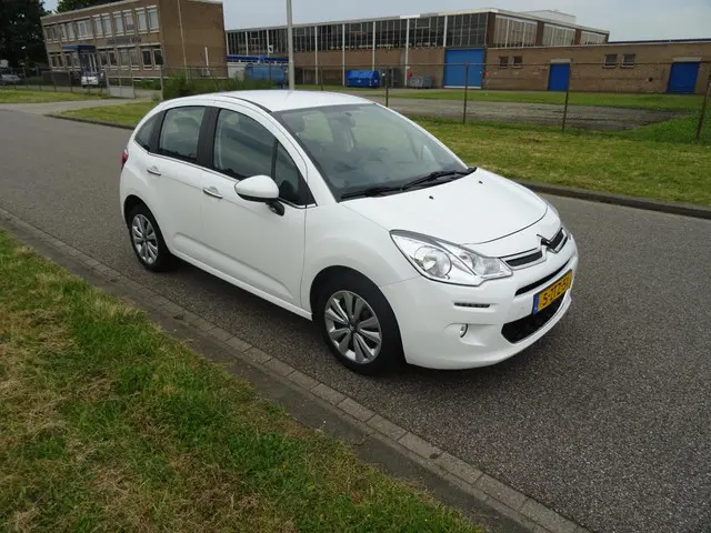 Citroën C3 1.0 PureTech Collection 2015 Benzine 7