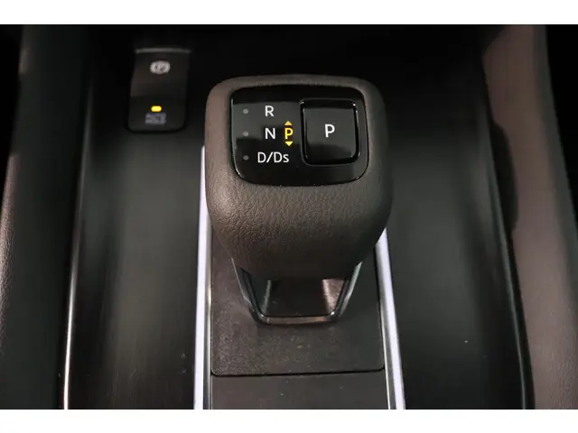 Nissan QASHQAI 1.3 MHEV Xtronic N-Style 2022 Benzine 25