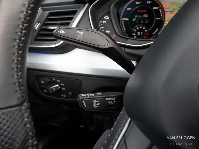 Audi Q5 55 TFSI e quattro S-Line 2019 Hybride Benzine 25