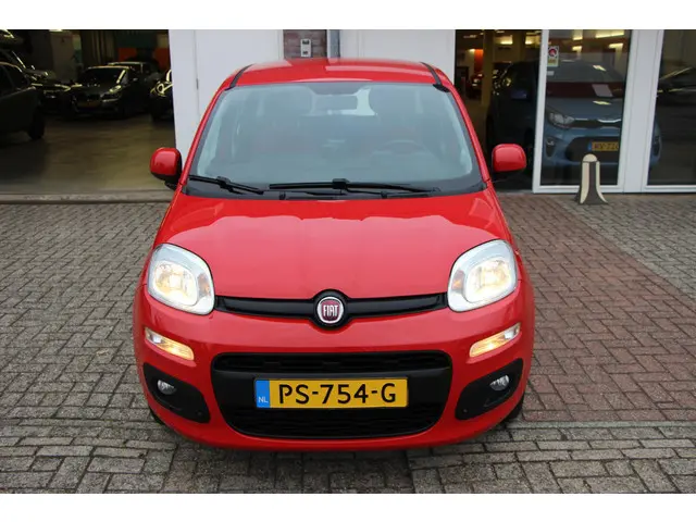 Fiat Panda 0.9 TwinAir Lounge 2017 Benzine 18