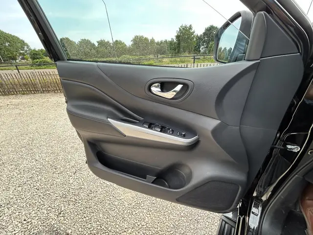 Nissan Navara NISSAN F73CI5J 2021 Diesel 9