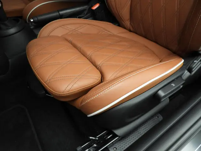 MINI 3-Deurs Cooper 2022 Benzine 17
