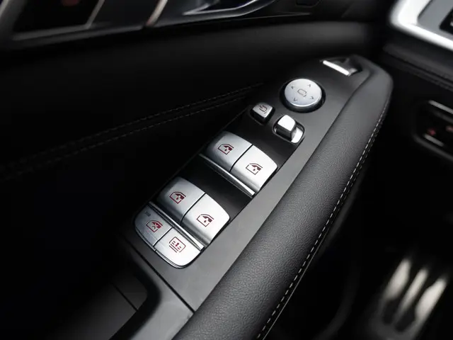 BMW X7 M60i xDrive 2023 Benzine 57