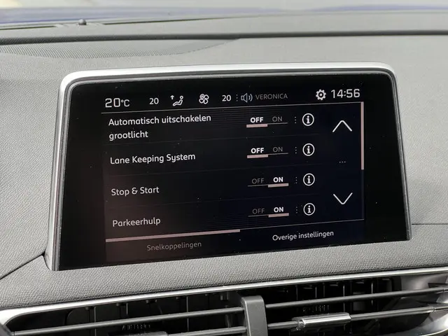 Peugeot 3008 1.6 e-THP GT Line 2018 Benzine 48