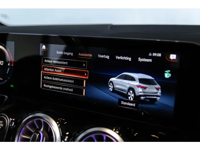 Mercedes-Benz GLA 250 e AMG Line 2021 Hybride Benzine 21