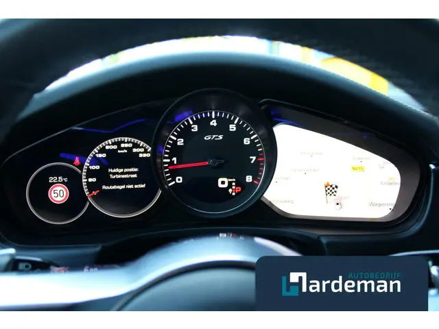 Porsche Panamera 4.0 GTS 2019 Benzine 16
