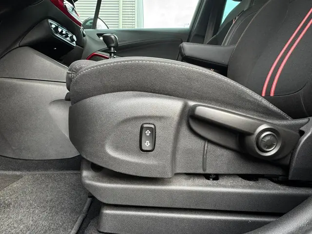 Opel Crossland 1.2 Turbo GS Line 2022 Benzine 11