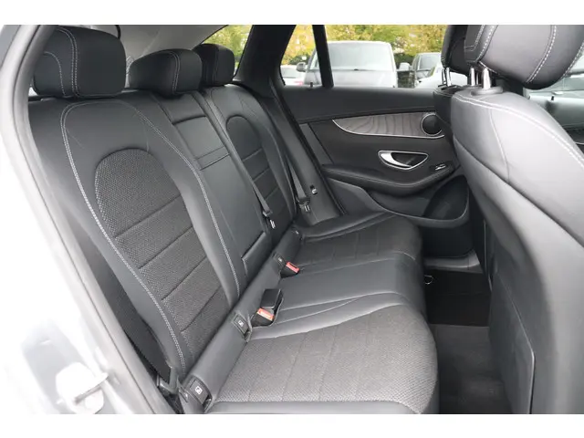 Mercedes-Benz GLC 250 4MATIC 2017 Benzine 9