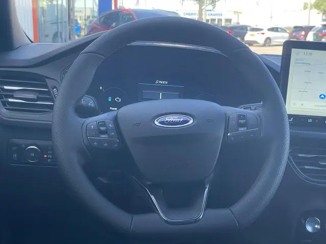 Ford Kuga 2.5 PHEV ST-Line X 2026 Hybride Benzine 30