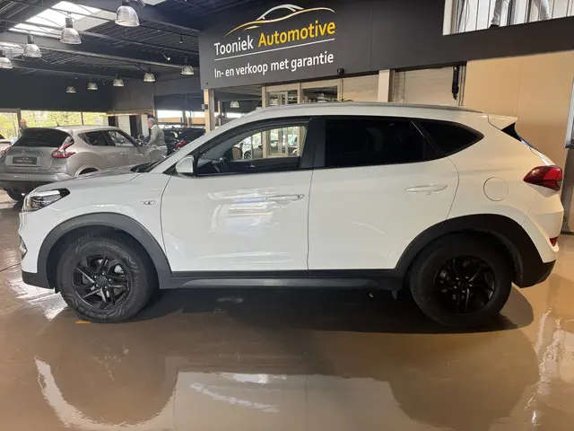 Hyundai Tucson 1.6 GDi Anniversary Edition 2018 Benzine 16