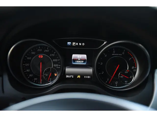 Mercedes-Benz CLA AMG 45 4MATIC 2017 Benzine 26