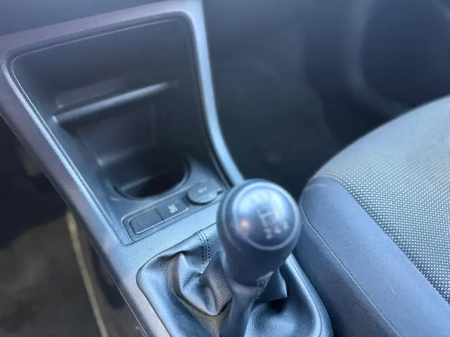 Volkswagen up! 1.0 BMT take up! 2017 Benzine 9