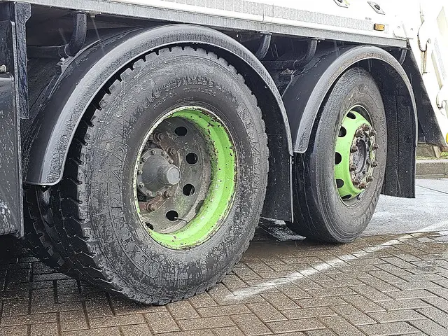 Scania P P340 2015 CNG 13