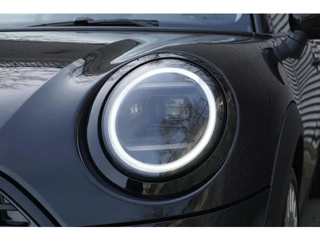MINI 3-Deurs Cooper C 2025 Benzine 6