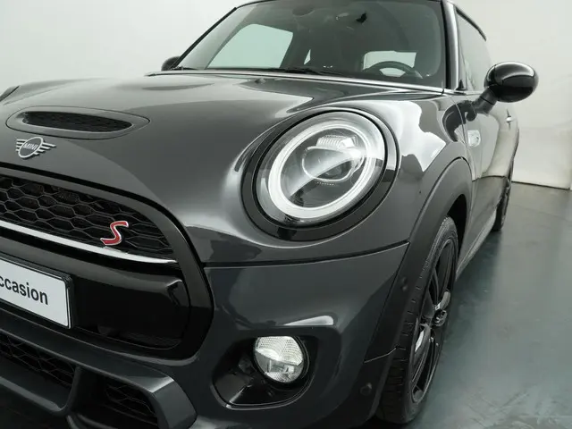 MINI 3-Deurs Cooper S 2019 Benzine 26